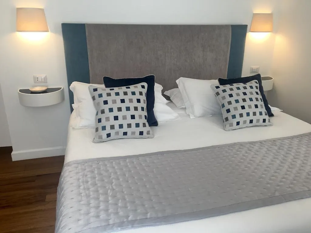 900 Piazza Del Popolo Bed & Breakfast Rome