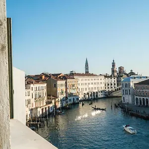 Ai Santi Apostoli Venezia