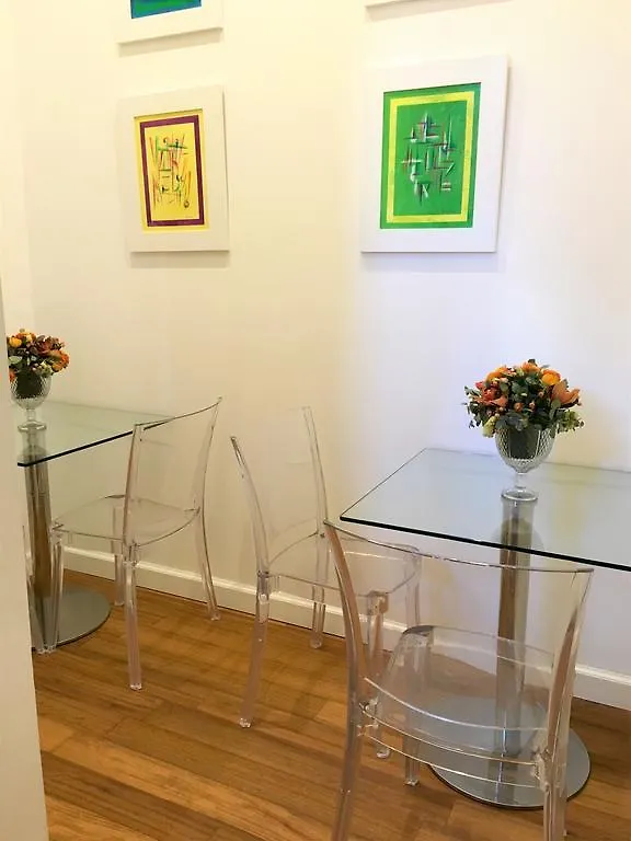 Bed and Breakfast 900 Piazza del Popolo Roma 3*,  Italia