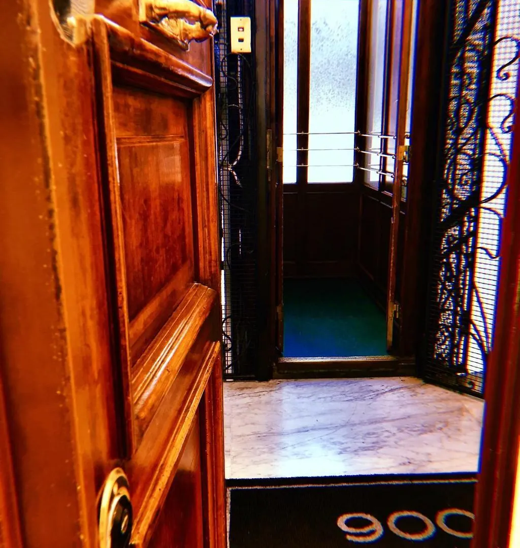 로마 900 피아차 델 포폴로 B&B